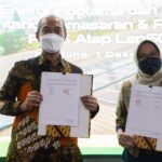 Penandatanganan Nota Kesepahaman Antara PT Surya Energi Indotama dan PT Haleyora Power Tentang Pemasaran & Pemasangan PLTS Atap LenSOLAR